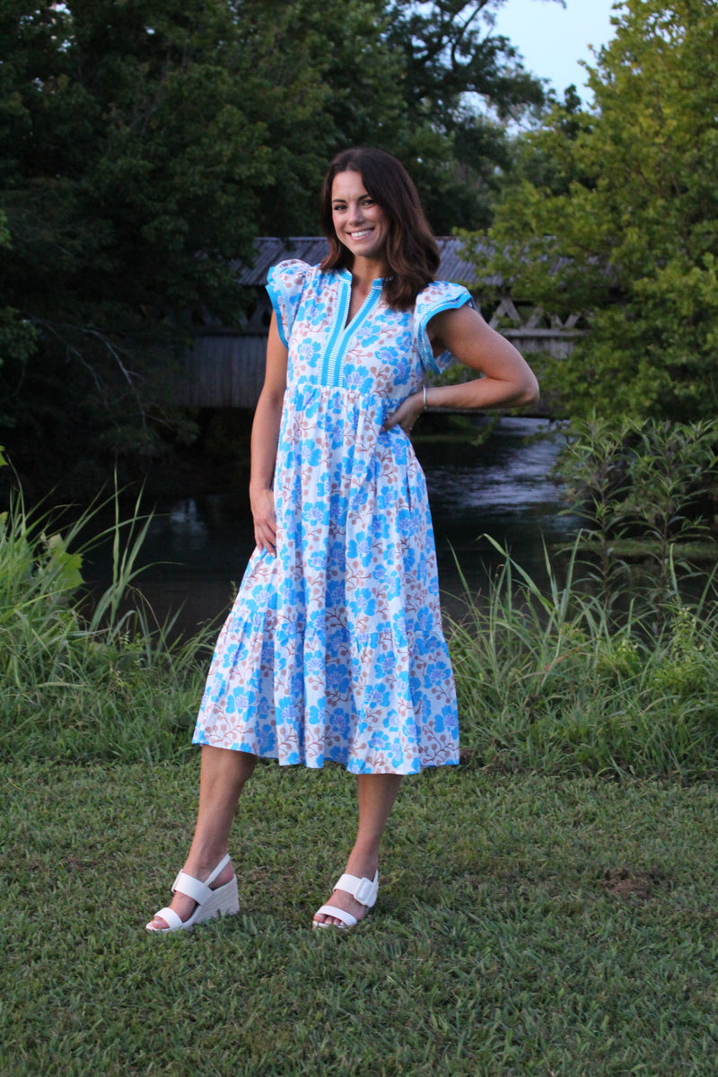 Entro Floral Print Tiered Midi Dress in Blue S at June Adel