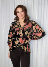 Load image into Gallery viewer, Jodifl Floral Print Velvet Top in Black