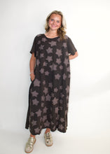 Load image into Gallery viewer, BlueVelvet Star Patch Maxi Dress in Black