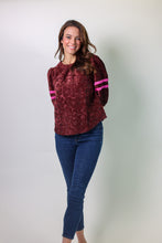 Load image into Gallery viewer, VOY Half Puff Sleeve Stripe Detail Floral Velvet Top in Burgundy