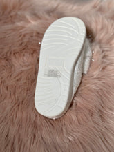 Load image into Gallery viewer, MIA 1976 "COZI" White 3D Bow Slippers