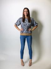 Load image into Gallery viewer, Easel Floral Pattern Washed Top in Dusty Blue