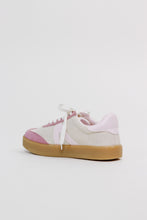 Load image into Gallery viewer, MIA 1976 "AXEL" Sneakers in Off White