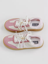 Load image into Gallery viewer, MIA 1976 "AXEL" Sneakers in Off White