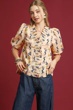 Load image into Gallery viewer, Umgee Floral Print Top in Cream