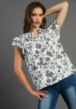 Load image into Gallery viewer, Umgee Two Toned Floral Print Boxy Cut Top in Black