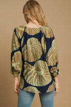 Load image into Gallery viewer, Umgee Two Toned Floral Print Top in Navy/Olive