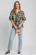 Load image into Gallery viewer, Umgee Two Toned Abstract Print Woven Top in Black Mix