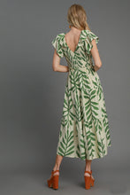 Load image into Gallery viewer, Umgee Abstract Print Leaf Maxi Dress in Green