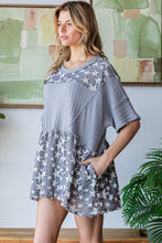 Load image into Gallery viewer, Oli & Hali OVERSIZED Jacquard Star Print and Solid Color Baby Doll Top in Grey