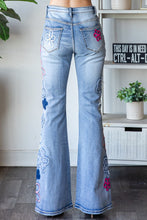 Load image into Gallery viewer, Oli & Hali Embroidered Flower Jeans in Denim/Pink Combo
