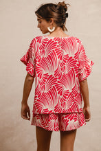 Load image into Gallery viewer, BiBi Two Toned Printed Woven Top in Fuchsia