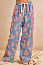 Load image into Gallery viewer, BiBi Floral Washed Denim Lace Contrast Side Pants in Denim