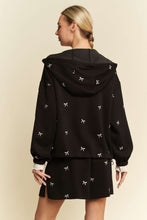 Load image into Gallery viewer, Davi & Dani Solid Color Jacket with Ribbon Embroidery in Black