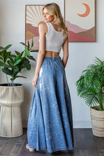Load image into Gallery viewer, Oli & Hali Wide Leg Splatter Denim Jeans in Blue