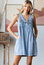 Load image into Gallery viewer, Veveret Pleated Denim Mini Dress in Light Wash