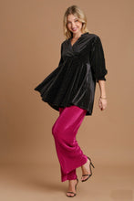 Load image into Gallery viewer, Umgee Beaded Velvet Tunic Top in Black