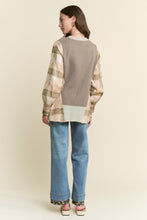 Load image into Gallery viewer, J.nna Knit Horse Print and Contrasting Plaid Top in Olive Combo