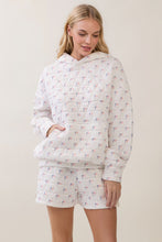 Load image into Gallery viewer, Veveret All-American Quilted Hoodie in White