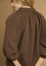 Load image into Gallery viewer, Umgee Solid Color Textured Top in Brown
