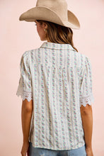 Load image into Gallery viewer, BiBi Floral Print Crinkle Top with Lace Details in Ivory Multi