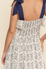 Load image into Gallery viewer, J.nna Floral Print Ruffle Detailed Maxi Dress in Indigo