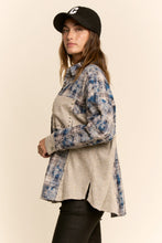 Load image into Gallery viewer, Davi & Dani Air-Sprayed Plaid Pocket Button Front Top in Teal Navy
