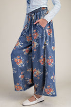 Load image into Gallery viewer, Easel Flower Print Chambray Pants in Washed Denim