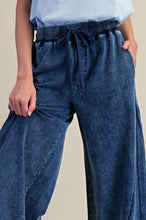 Load image into Gallery viewer, Easel Mineral Washed Terry Knit Pants in Washed Denim