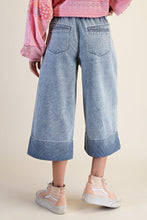 Load image into Gallery viewer, Easel Striped Wide Leg Capri Pants in Washed Denim