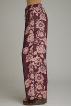 Load image into Gallery viewer, Entro Floral Print Wide Leg Pants in Plum