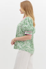 Load image into Gallery viewer, Entro Floral Print Top with Contrasting Accents in Green