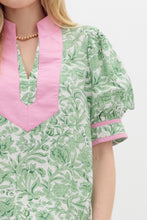 Load image into Gallery viewer, Entro Floral Print Top with Contrasting Accents in Green