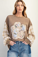 Load image into Gallery viewer, Easel Mineral Washed Flower Patch Front Cotton Top in Mocha