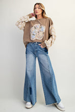 Load image into Gallery viewer, Easel Mineral Washed Flower Patch Front Cotton Top in Mocha
