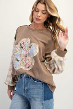 Load image into Gallery viewer, Easel Mineral Washed Flower Patch Front Cotton Top in Mocha