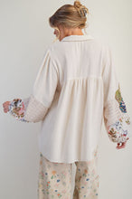 Load image into Gallery viewer, Easel Patched Detail Cotton Gauze Top in Ecru