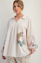 Load image into Gallery viewer, Easel Patched Detail Cotton Gauze Top in Ecru