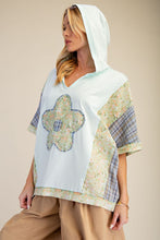 Load image into Gallery viewer, Easel Flower and Plaid Print Hooded Top in Cotton Blue