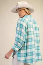 Load image into Gallery viewer, Easel Woven Plaid Top in Aqua