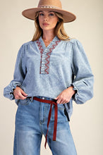 Load image into Gallery viewer, Easel Jacquard Denim Top in Light Denim