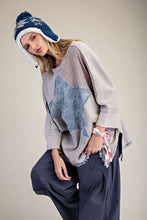 Load image into Gallery viewer, Easel Star patched Waffle Knit Top in Light Ash
