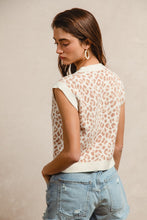 Load image into Gallery viewer, BiBi Lightweight Knit Leopard Print Sleeveless Sweater Top in Ivory/Tan