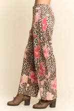 Load image into Gallery viewer, Davi & Dani Leopard and Floral Print Pants in Leopard Floral