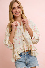 Load image into Gallery viewer, BiBi Floral Crinkle Quarter Sleeve Ruffle Hem Top in Floral