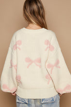 Load image into Gallery viewer, POL OVERSIZED Bow Pattern Sweater in Cream/Pink