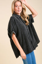 Load image into Gallery viewer, Umgee Gauze Button Down Top in Ash Top Umgee