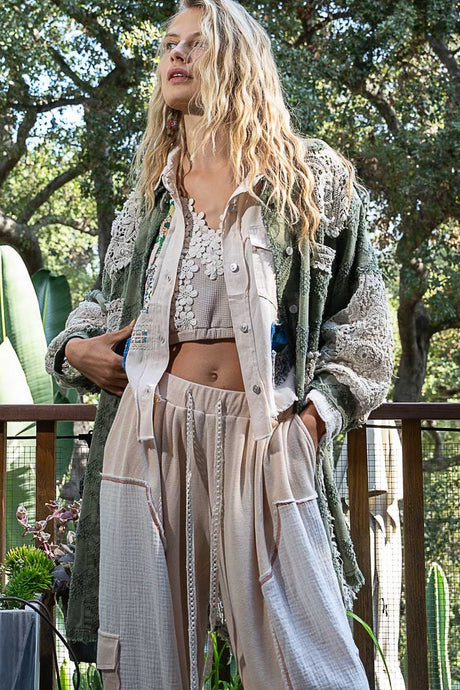 Cozy Chic Shacket Outfits for Fall