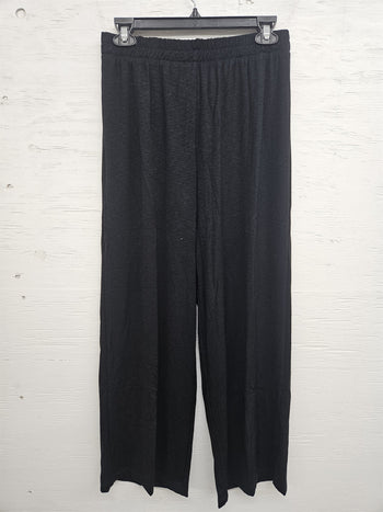STITCH & Co. Lightweight Knit Pants in Black
