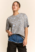 Load image into Gallery viewer, Davi &amp; Dani Relaxed Fit Paisley Print Top in Grey Blue
